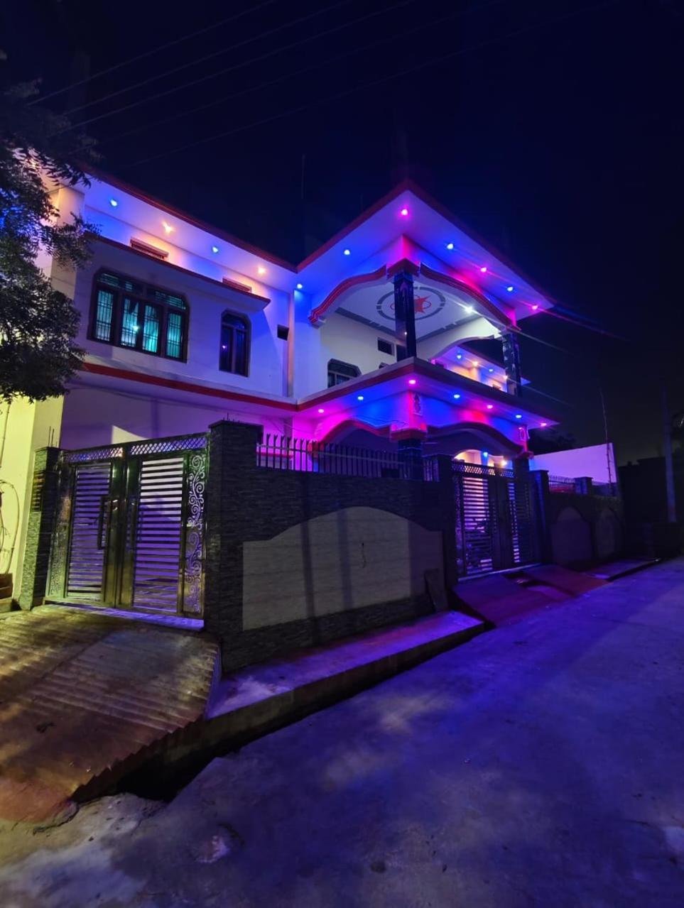 Shree Ram Guest House Near Ram Mandir Ayodhya Bagian luar foto